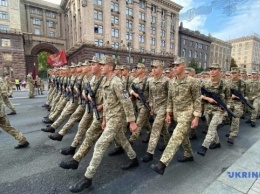 В центре Киева - репетиция парада войск ко Дню Независимости