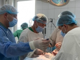 13 титановых пластин: в Хмельницком впервые провели сложную операцию на лице