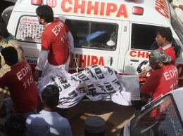 На процессии мусульман в Пакистане произошел взрыв, есть погибшие и более 50 раненых
