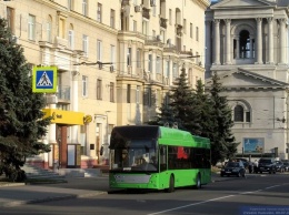 В дни праздничных мероприятий: автобусы и троллейбусы изменят маршруты