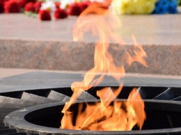 Жарила еду на Вечном огне: какой приговор вынес суд под Киевом