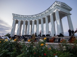 Атмосфера летней Одессы: у Воронцовской колоннады состоялся грандиозный open-air