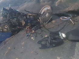 В Запорожье водитель скутера попал под колеса легковушки