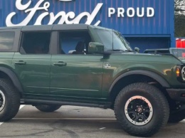 Ford Bronco 2022 года получит новый ретро-цвет кузова Eruption Green