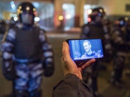 На территории России начали блокировать приложение "Навальный"