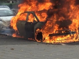 Счет открыт: первый Volkswagen ID.3 сгорел после зарядки (Видео)