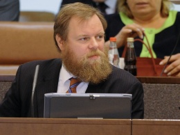 Суд заочно арестовал экс-владельца Промсвязьбанка