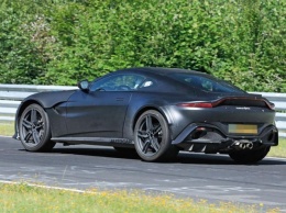 Aston Martin тестирует трековую версию Vantage с V12