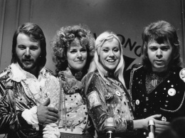 ABBA впервые за 39 лет представит новые песни - СМИ