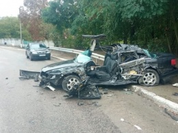 На Киевщине Audi въехала в грузовик, пострадали супруги и двое детей