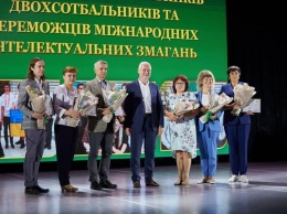 К 1 сентября в Харькове готовы: Терехов встретился с работниками образования перед учебным годом
