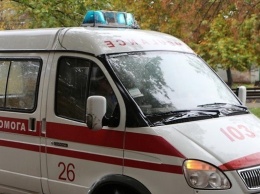 В Киеве выпавший с 8 этажа мужчина бросался в полицию камнями