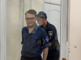Одесский суд избирает меру пресечения для противников Прайда: пока всех отправляют под домашний арест (обновляется, фото)