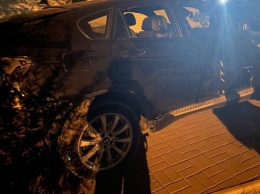 Хотел покататься: в Запорожье автомеханик угнал с СТО машину и попал в ДТП
