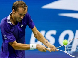 Даниил Медведев попал в первую десятку самых высокооплачиваемых теннисистов в мире