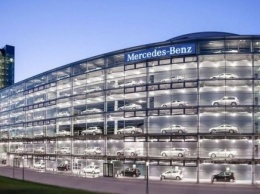 Mercedes отказывается от дилерских центров