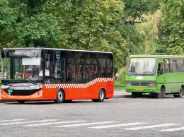 По Харькову начали курсировать новые автобусы