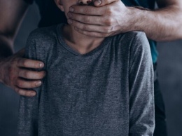 Оставили под стражей: в Запорожье тренер развращал 11-летнего мальчика