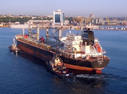 В Одесском порту зафиксировали рекордный всплеск перевалки зерновых и сырой нефти