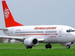 В Тбилиси совершил аварийную посадку пассажирский самолет, летевший в Вену