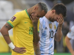 Скандал на футбольном поле: во время матча Бразилия - Аргентина полиция увела четырех игроков