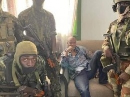 В Гвинее мятежники захватили президента
