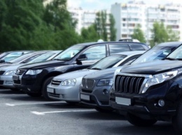 Получи ответ: будут ли в Днепре платные парковки во дворах