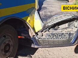 Мэр Вознесенска на своем Volkswagen врезался в рейсовый автобус (ВИДЕО)