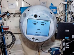 На МКС запустят робота-помощника на основе ИИ