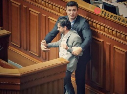 Потасовка в Раде: Тищенко напал на Лероса из-за выступления о "вагнеровцах" (видео)