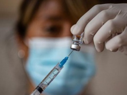 В Италии одобрили третью дозу вакцины от COVID-19