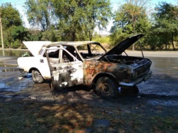 В Кривом Роге автомобиль с ГБО загорелся прямо во время движения, пострадали 2 человека