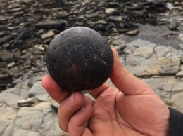 В Шотландии в гробнице нашли каменные шары эпохи неолита