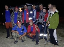 Туристы с ребенком ночью потерялись в районе горы Бойка
