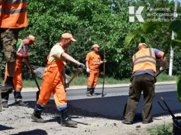 В текущем году в Симферополе отремонтируют 74 дороги