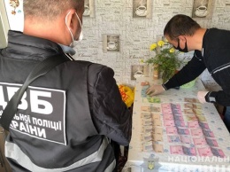 В Чернигове экс-милиционер организовал и возглавил группу наркодилеров