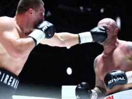 Бокс: Сиренко нокаутировал россиянина и защитил титул