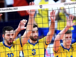 Украинские волейболисты проиграли россиянам в матче за 10 миллионов гривен