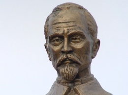 В Симферополе установили памятник Дзержинскому. В РПЦ недовольны