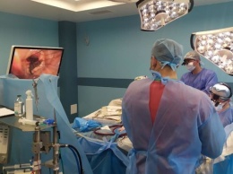 Во Львове провели две уникальные операции на сердце сквозь щели между ребрами