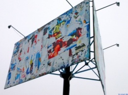 На Черкасщине вдоль дорог демонтируют 100 билбордов
