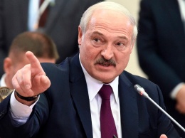 Лукашенко назвал предателями "сбежавших" из Белоруссии российских артистов
