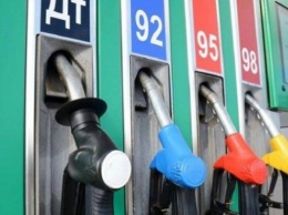 Бензин дорожает - Кабмин поднял предельную стоимость топлива