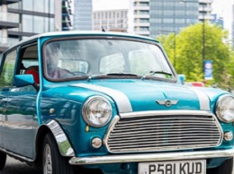 Британский стартап спасает классические авто со свалки, превращая их в электрические