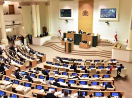 Парламент Грузии рассмотрит лишение мандата лидера крупнейшей оппозиционной партии