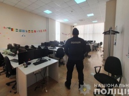 В Харькове накрыли call-центры мошенников, звонивших от имени банков