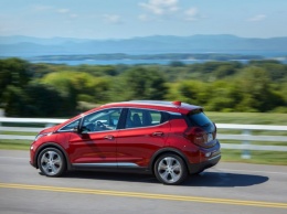GM решила проблему с аккумулятором Chevrolet Bolt и возобновляет производство