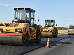 Продолжается ремонт дороги из Полтавы на Котельву