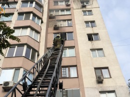 В десятиэтажке в Приморском районе Одессы произошел пожар