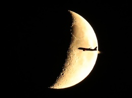 "Роскосмос" объявил тендер на подготовку полетов на Луну